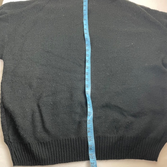 Men’s Coogi-like Gray and Black sweater - Picture 5 of 5